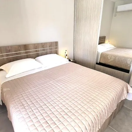 Veta's Luxury Near The Beach. *