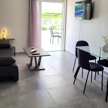 Veta's Luxury Near The Beach. * Lagonisi