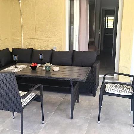 Veta's Luxury Near The Beach. Lagonisi